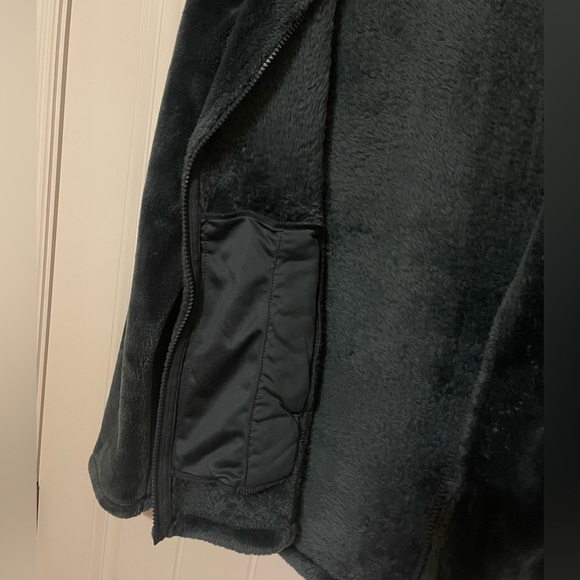 Ladies’ 32 Degrees Heat Dark Blue Plush Luxe Faux Fur Full Zipper Jacket (Small) - Picture 6 of 6